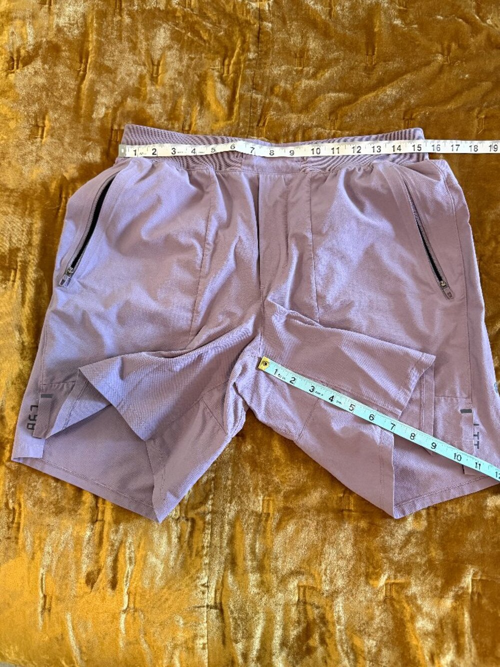 Lululemon Men's License to Train Shorts L